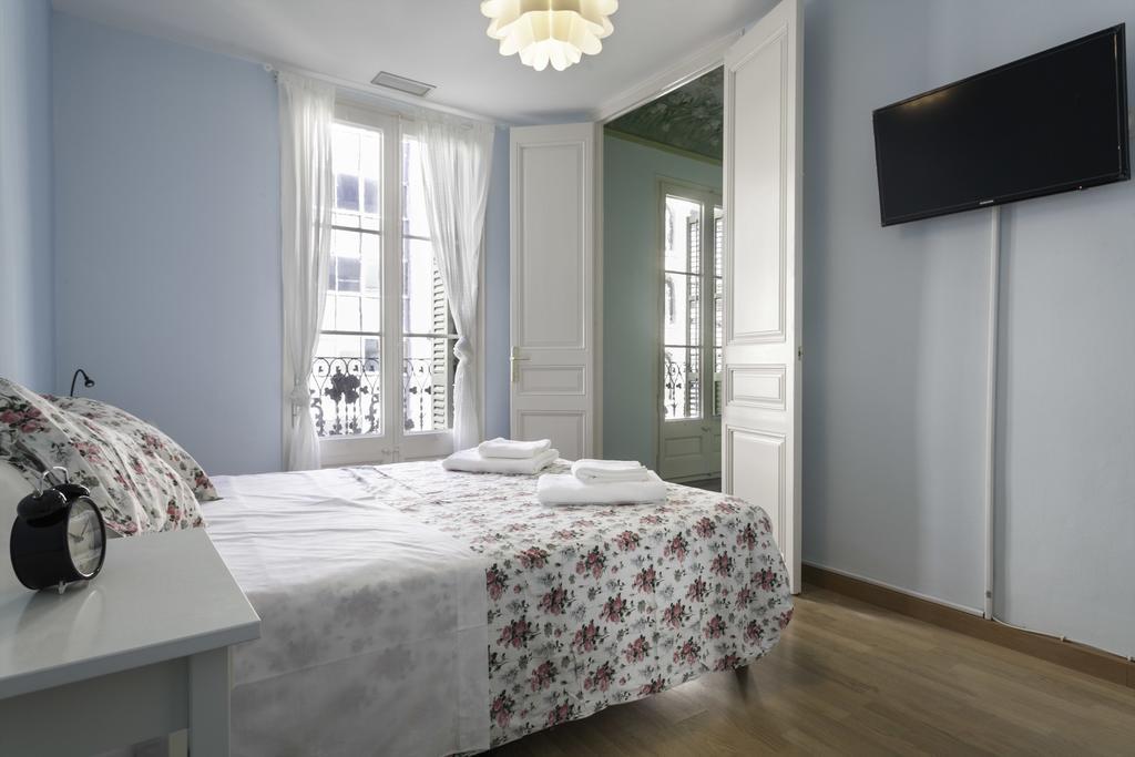 Apartments Barcelona & Home Deco Eixample Eksteriør billede